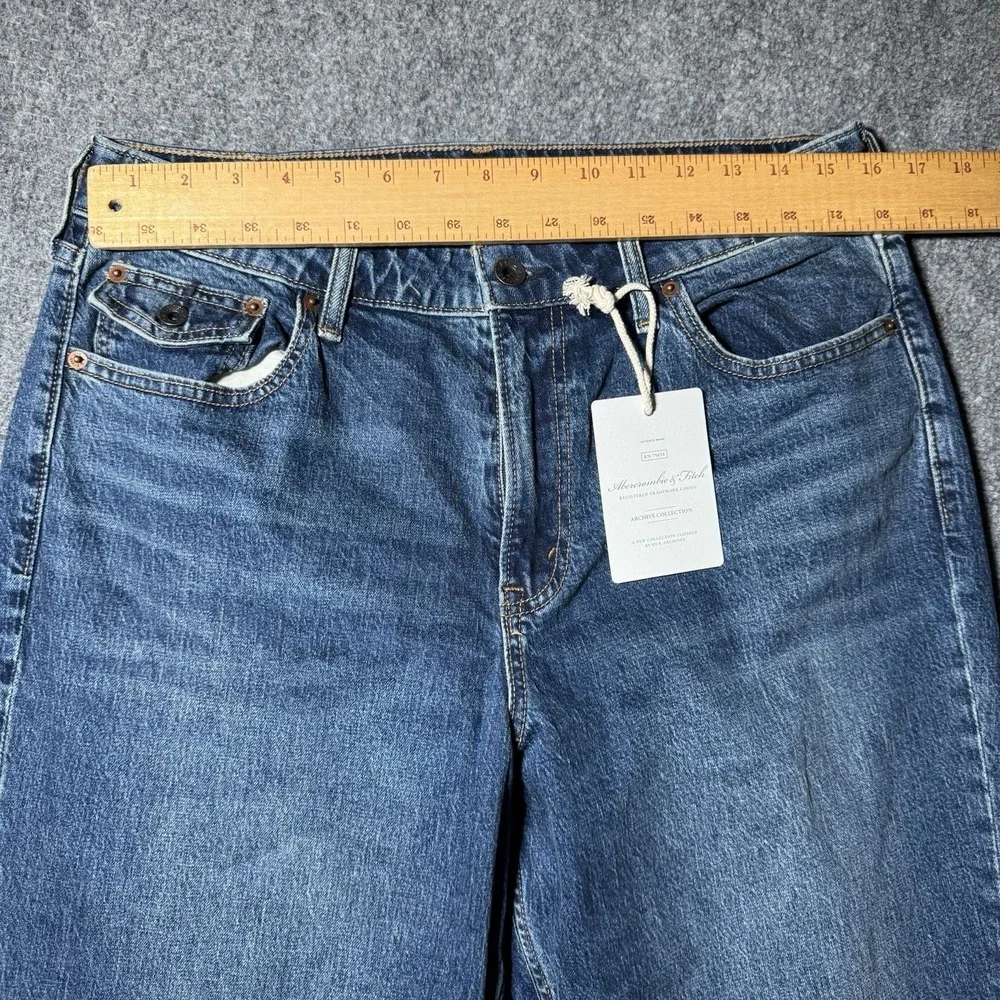 NWT‎ Abercrombie & Fitch Curve Love High Rise Bootcut Jean 32x33 Jeans Sz 32L